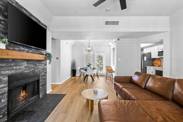 3105 San Jacinto Street 201, Dallas, TX 75204