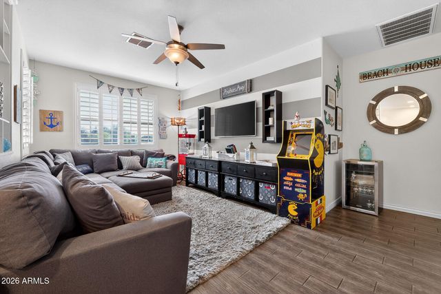 1451 W SEA FOG Drive, Gilbert, AZ 85233