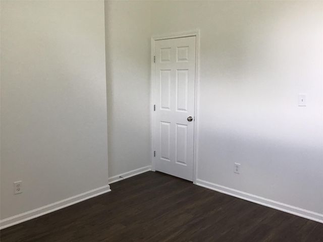 327 Leisure Lane, Montgomery, TX 77356
