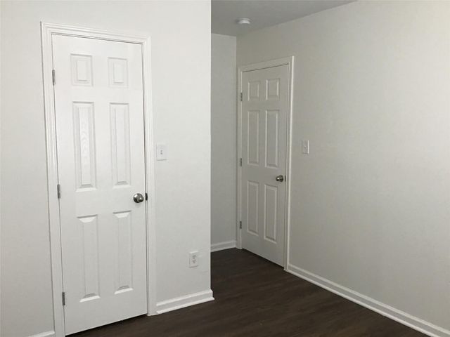 327 Leisure Lane, Montgomery, TX 77356
