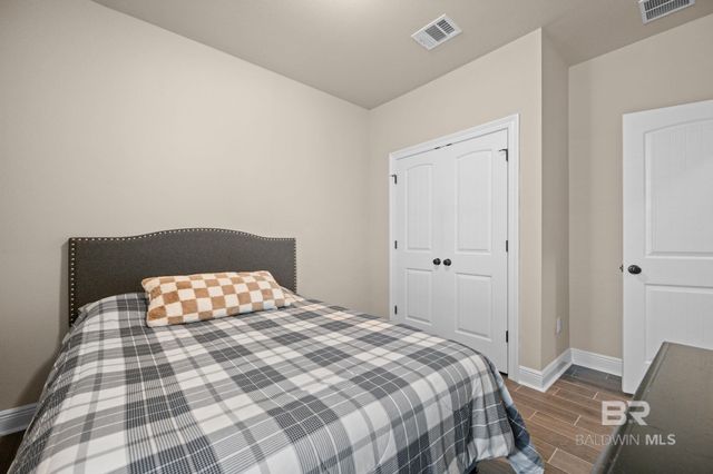 17087 Delta Avenue, Robertsdale, AL 36567