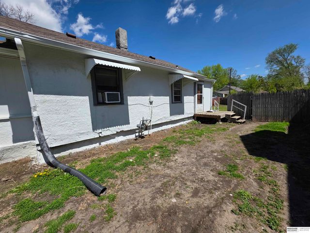 4717 N 18th Street, Omaha, NE 68110