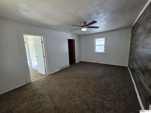 4717 N 18th Street, Omaha, NE 68110