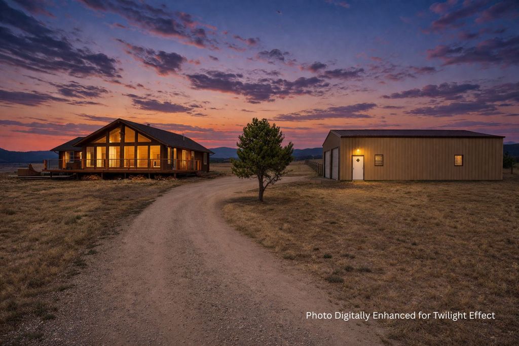 652 Pathfinder Road S, Stevensville, MT 59870 photo