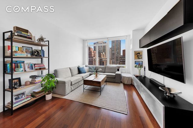 45 Park Ave Apt 1005, New York City, NY 10016