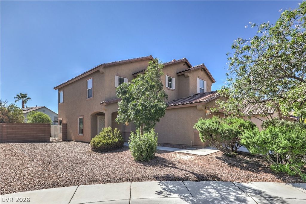 6528 Copper Smith Court, North Las Vegas, NV 89084 — photo 2