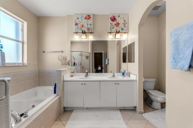 12965 SW 133rd Ter, Miami, FL 33186