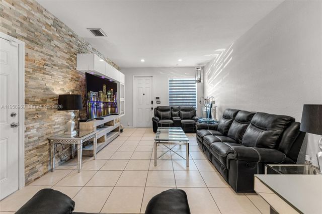 12965 SW 133rd Ter, Miami, FL 33186