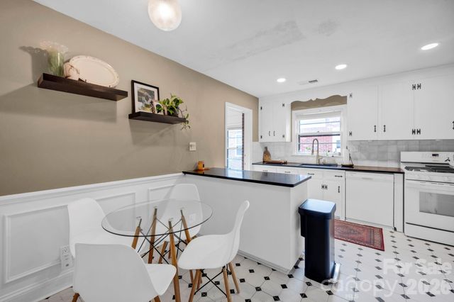 1227 Barkley Road, Charlotte, NC 28209