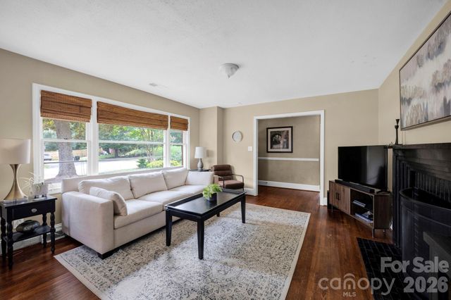 1227 Barkley Road, Charlotte, NC 28209