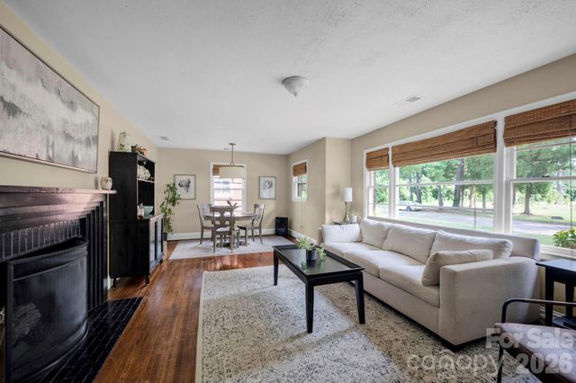 1227 Barkley Road, Charlotte, NC 28209