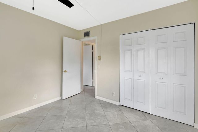 638 Snug Harbor Drive E11, Boynton Beach, FL 33435