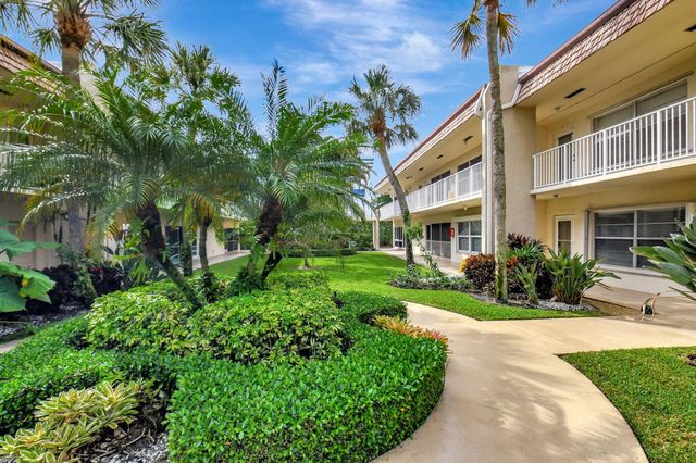 638 Snug Harbor Drive E11, Boynton Beach, FL 33435