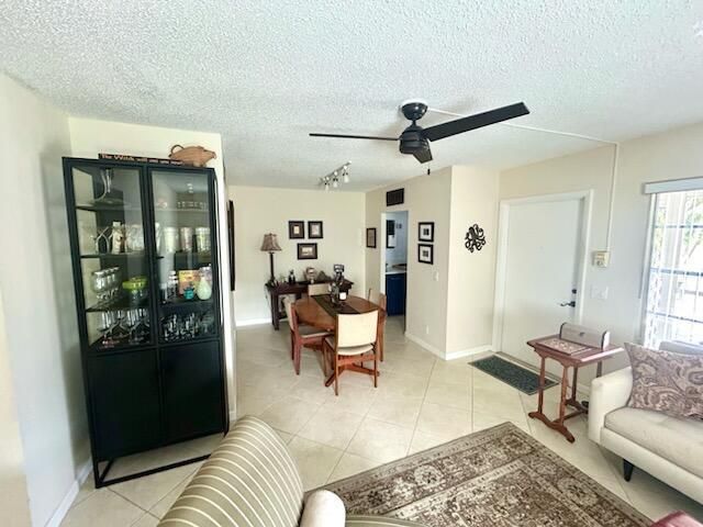 638 Snug Harbor Drive E11, Boynton Beach, FL 33435