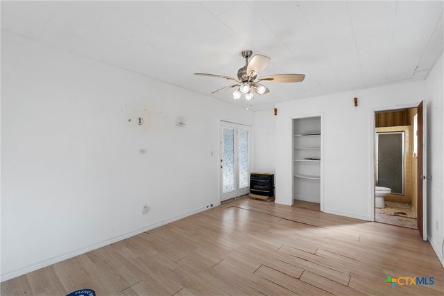 803 E 15th Street, Cameron, TX 76520