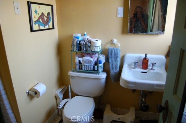 4160 CHESTNUT Street, Riverside, CA 92501