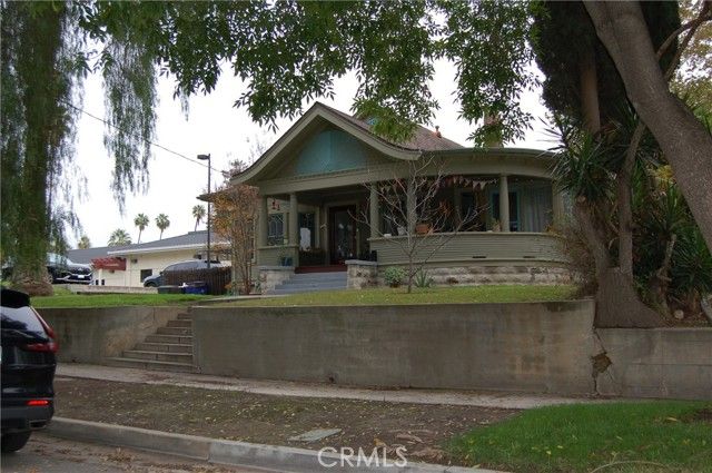 4160 CHESTNUT Street, Riverside, CA 92501
