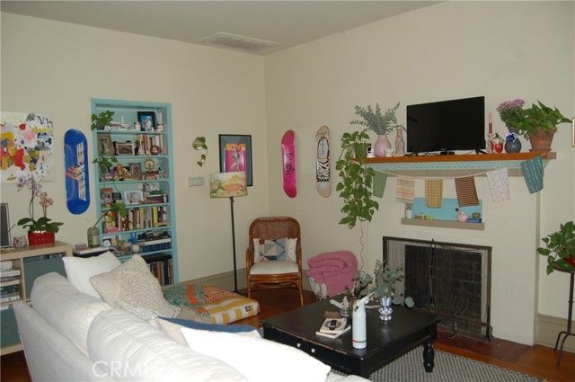 4160 CHESTNUT Street, Riverside, CA 92501