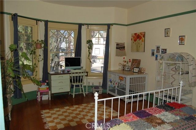 4160 CHESTNUT Street, Riverside, CA 92501