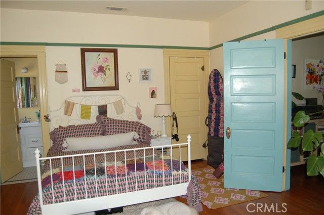 4160 CHESTNUT Street, Riverside, CA 92501