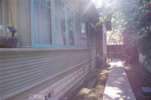 4160 CHESTNUT Street, Riverside, CA 92501