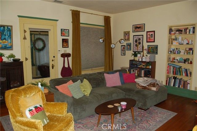 4160 CHESTNUT Street, Riverside, CA 92501