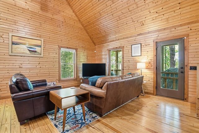 4 Matthews Creek Lane, Cleveland, SC 29635