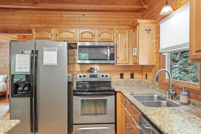 4 Matthews Creek Lane, Cleveland, SC 29635