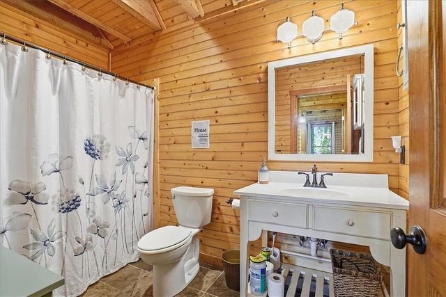 4 Matthews Creek Lane, Cleveland, SC 29635