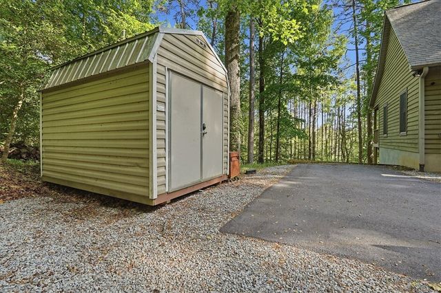 4 Matthews Creek Lane, Cleveland, SC 29635