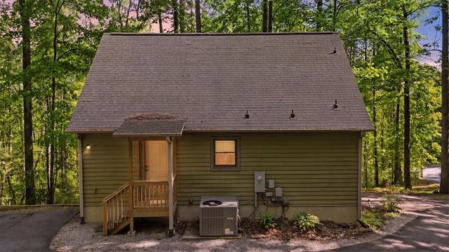 4 Matthews Creek Lane, Cleveland, SC 29635