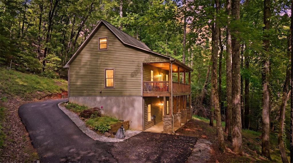 4 Matthews Creek Lane, Cleveland, SC 29635