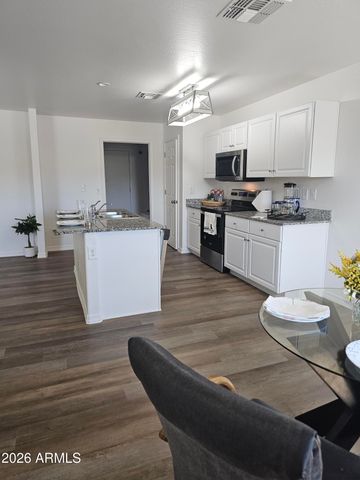 65 COTTONWOOD Lane, Wickenburg, AZ 85390