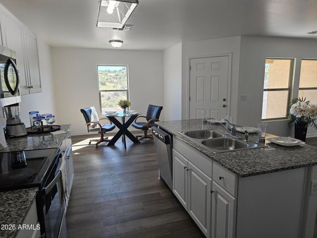 65 COTTONWOOD Lane, Wickenburg, AZ 85390