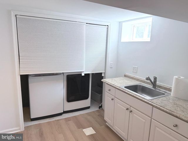 6709 FOREST HILL DR, University Park, MD 20782