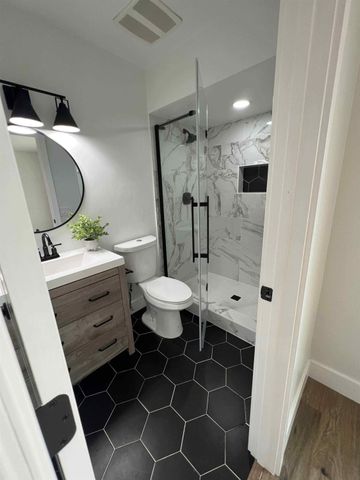 9374 Deeth Ct, Sacramento, CA 95827