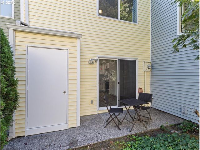 7110 Ne 43RD St B, Vancouver, WA 98661