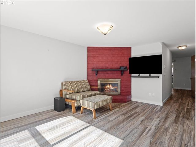 7110 Ne 43RD St B, Vancouver, WA 98661