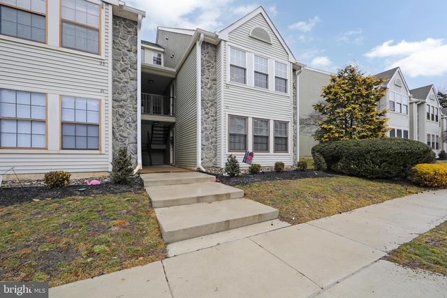 24 CHELMSFORD CT., Marlton, NJ 08053