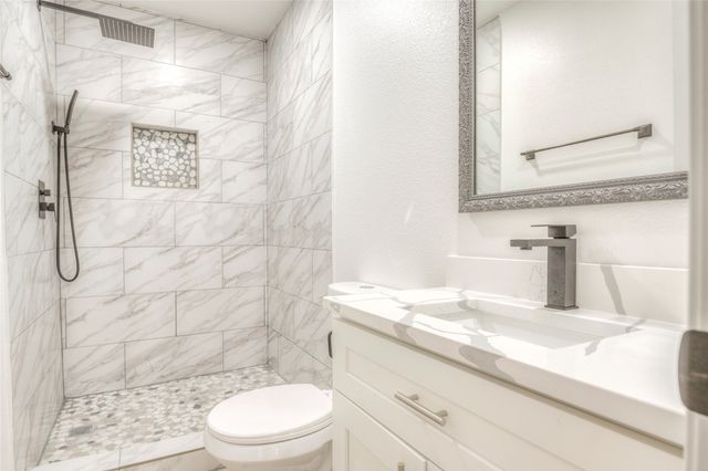6720 Wofford Avenue, Dallas, TX 75227