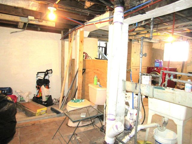 2119 S 14th STREET, Milwaukee, WI 53215