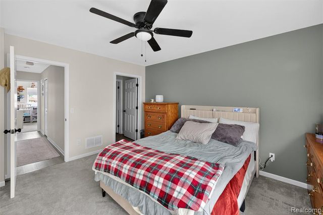 17207 Kingsbrooke Drive, Clinton Township, MI 48038