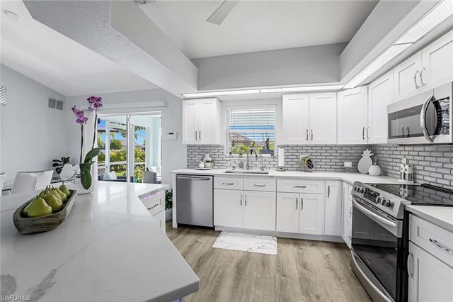 28 SW 21st AVE, Cape Coral, FL 33991