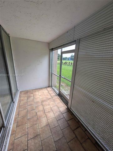 9495 Evergreen Place 102, Davie, FL 33324