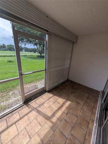9495 Evergreen Place 102, Davie, FL 33324