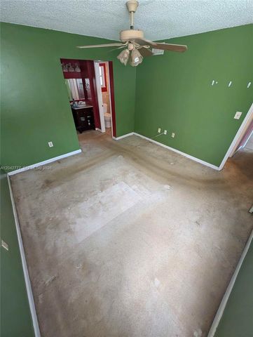 9495 Evergreen Place 102, Davie, FL 33324