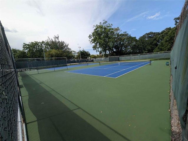 9495 Evergreen Place 102, Davie, FL 33324