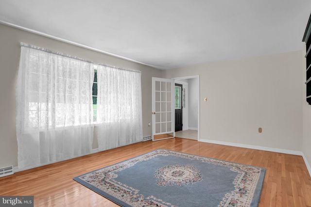12 EASTWOOD DR, Carlisle, PA 17015