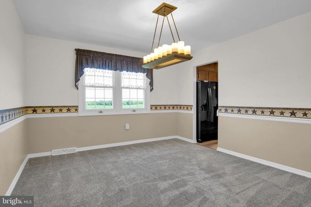 12 EASTWOOD DR, Carlisle, PA 17015