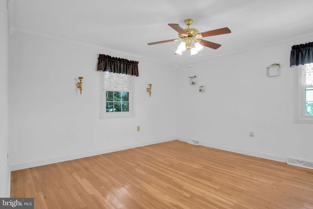 12 EASTWOOD DR, Carlisle, PA 17015